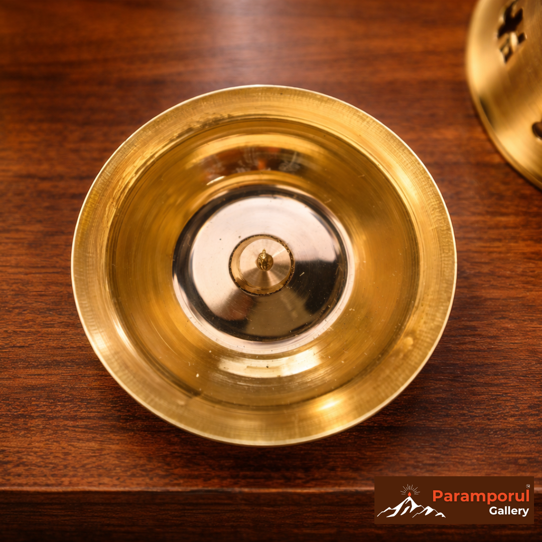 Brass Kapoor Dani & Diya | 2-in-1 Camphor Diffuser & Ritual Lamp